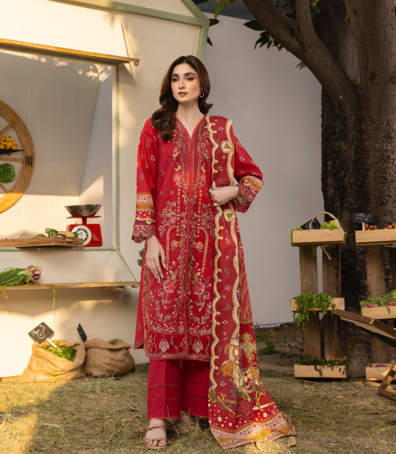 96A8AC5B-23D8-41CE-BA4F-2A72C6817534 Ruby Red - Image 1